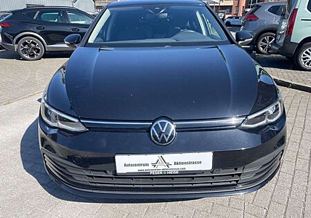 VW Golf Volkswagen VIII Lim. Life Navi ACC PDC LED