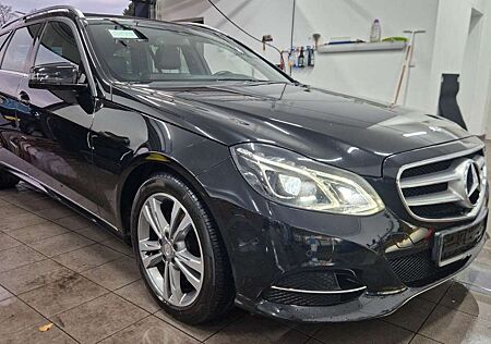 Mercedes-Benz E 200 T Facelift Avantgarde Navi LED Pano