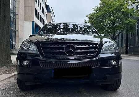 Mercedes-Benz ML 350 4Matic 7G-TRONIC Edition 10