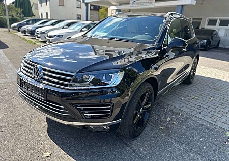 VW Touareg Volkswagen V6 TDI R-Line Exclusive Terrain Tech 4Motion Voll