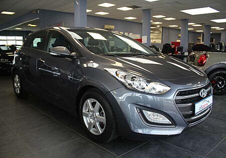 Hyundai i30 1.4 - Navi - BT - Klima - Touch -