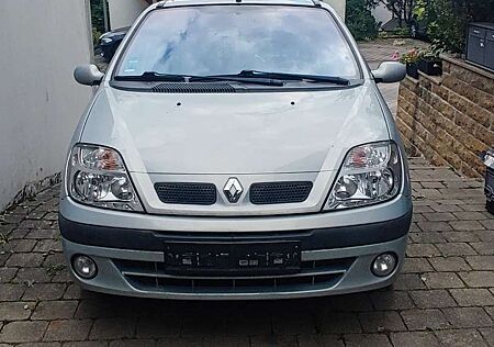 Renault Scenic 1.6 16V Automatik Klima Panorama