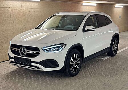 Mercedes-Benz GLA 200 d STYLE LED WIDES. KAM MBUX SPUR AHK