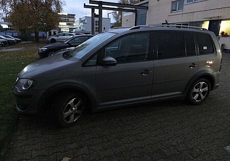 VW Touran gebraucht kaufen VW Touran Volkswagen CROSS KLIMAAUTOMATIK PARKASISSTENT