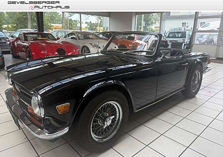 Triumph TR6 Pi mit Overdrive Weber Doppelvergaser Speichenräde