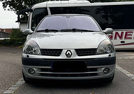 Renault Clio 1.6 16V Initiale / Zweite Hand, Scheckheftgepflegt