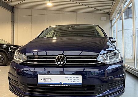 VW Touran Volkswagen Autom., *ACC *7-Sitzer * Kamera *AHK