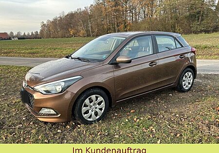 Hyundai i20 Trend Blue LED, AHK, Allwetterreifen