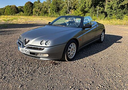 Alfa Romeo Spider 2.0 Twin Spark