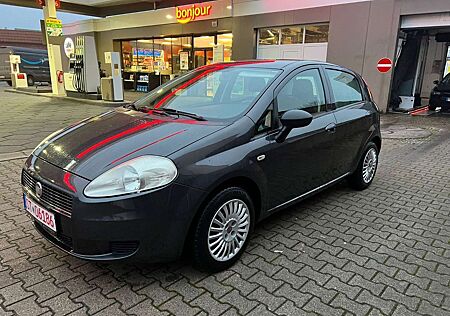 Fiat Grande Punto Zahnriehmen + Service + TÜV NEU