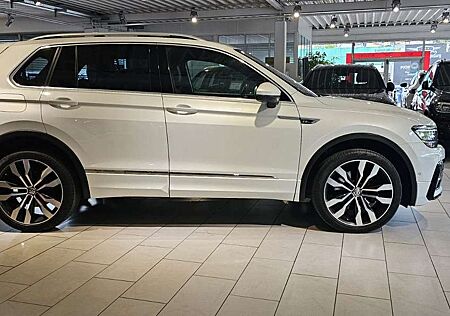 VW Tiguan Volkswagen R-Line Highline 4Motion Voll Pano 360 Kam AHK Le