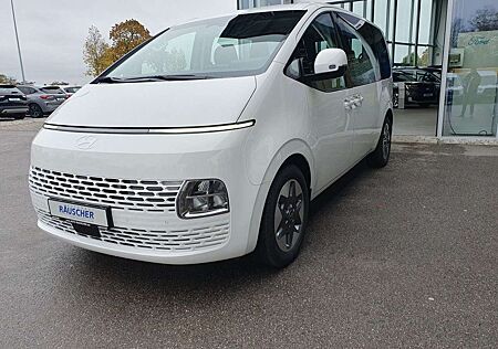 Hyundai Staria 1.6 T-GDI HEV Trend