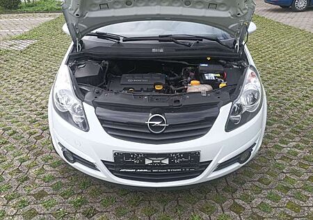 Opel Corsa 1.4 16V Selection