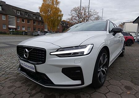 Volvo V60 Kombi B4 R-Design ACC LED Standhz. Memory 4xSHZ Le