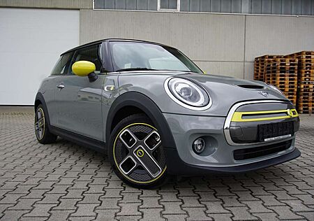 Mini Cooper SE Navi LED 1.Hd mtl. 149.-