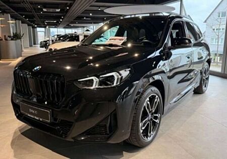 BMW X1 sDrive20i M Sportpaket +VORFÜHRWAGEN+