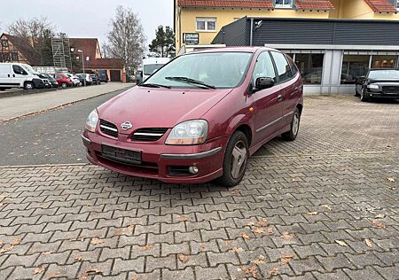 Nissan Almera Tino Visia