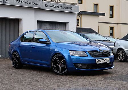 Skoda Octavia 1.6TDI Lim. *STANDHEIZ. *PANORAMA *XENON