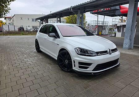 VW Golf Volkswagen R 4Motion BlueMotion Technology DSG