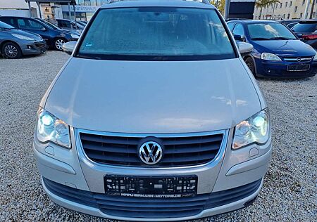 VW Touran Volkswagen Freestyle