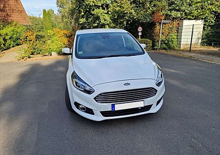 Ford S-Max 190PS 7-Sitze AHK KAM NAV LED Keyless