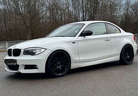 BMW 118d 118 Coupe Limited Edition Lifestyle mit M Sportpa