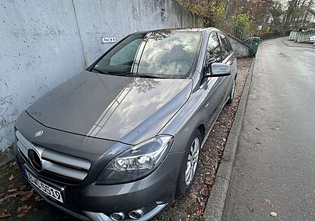 Mercedes-Benz B 200 CDI (BlueEFFICIENCY)
