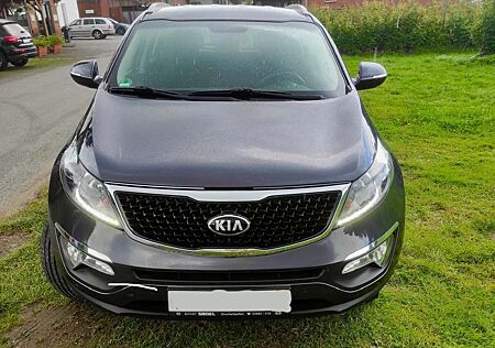 Kia Sportage 2.0 CRDi 4WD Automatik Fifa World Cup Edition