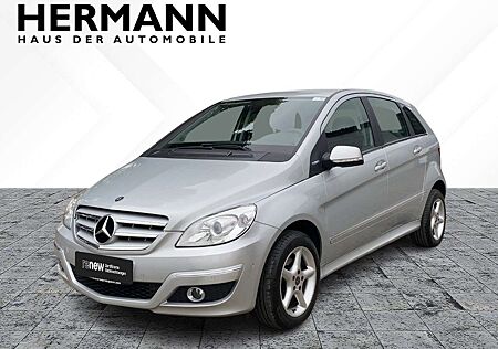 Mercedes-Benz B 180 NGT BlueEfficiency AHK*NAVI*Sitzhzg*PDC*LM