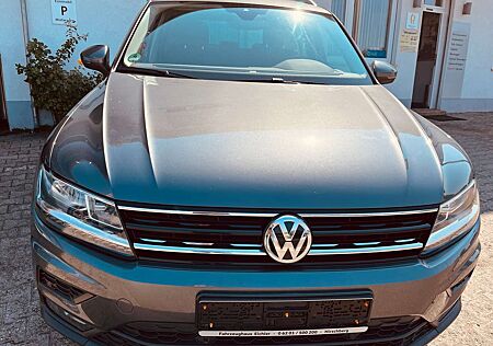 VW Tiguan Volkswagen Comfortline*1.5 TSI*AHK*NAVI*ACC*KEYLESS*KAMERA*