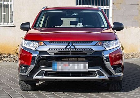 Mitsubishi Outlander 2.0 2WD