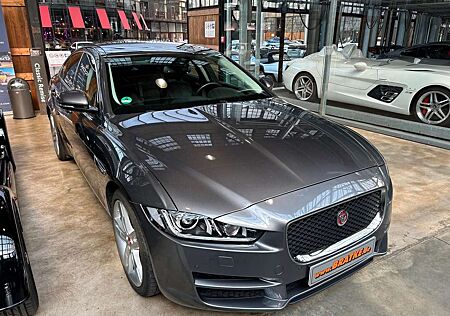 Jaguar XE Prestige 20t Benzin Leder Panoramadach 79tkm