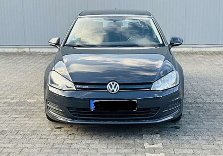 VW Golf Volkswagen Comfortline BlueMotion