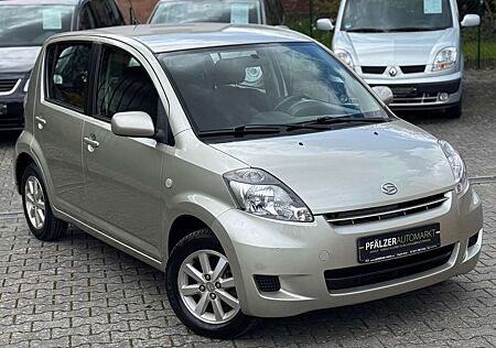 Daihatsu Sirion 1.3 Automatik Allrad 4X4 76.000km Klima 8-fach
