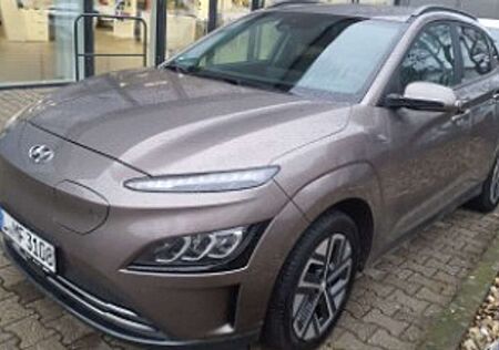 Hyundai Kona Trend dig.Cockpit ACC LED R.Cam Wärmepumpe