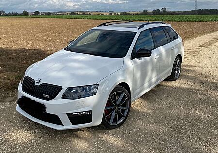 Skoda Octavia Combi 2.0 TSI (Green tec) DSG RS