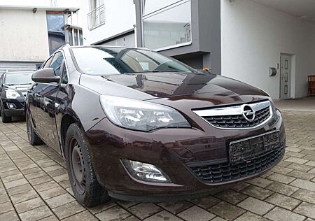 Opel Astra J Sports Tourer Sport