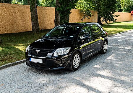 Toyota Auris 1.6 VVT-i Sol