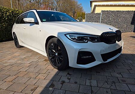 BMW 320 dx M Sport LivePR H/K ACC Kam 360 KOM AHK 19