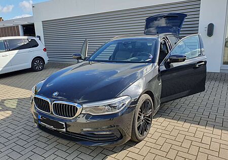 BMW 530d 530 xDrive Touring Aut. Sport Line