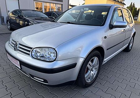 VW Golf Volkswagen 1.4 Special KLIMAANLAGE/NEU TÜV/CHROMPAKET