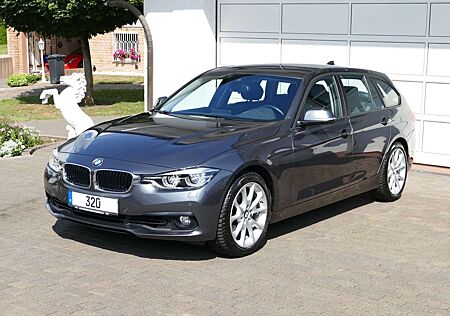 BMW 320 i Touring *el.AHK+Kamera+Navi.Prof+Head-Up+18"Alu