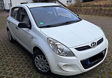 Hyundai i20 Classic + Klima + sehr guter Zustand