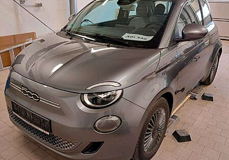Fiat 500E Icon 118PS 42KWh Sitzheizung - PDC