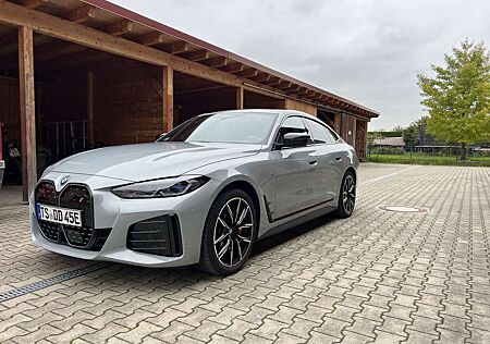 BMW i4 eDrive40 M Sportpaket Pro Vollausstattung