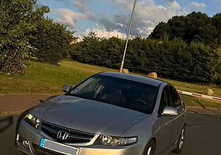 Honda Accord 2.2i Aero Deck ES