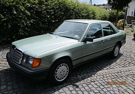Mercedes-Benz 230 E Automatik, Inspektion,TÜV/AU Neu H-Kennz.
