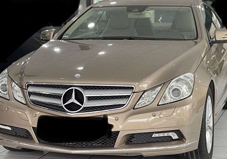 Mercedes-Benz E 350 CGI Coupe Neuzustand 15900km Original 7G Voll.