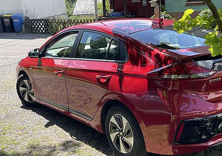Hyundai IONIQ Hybrid 1.6 GDI Trend
