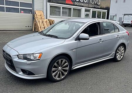 Mitsubishi Lancer 1.8 CVT Intense